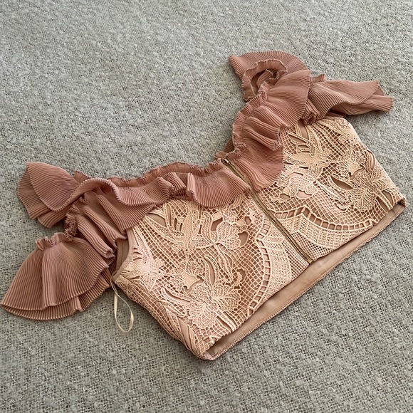 ALICE MCCALL Signed Sealed Lace Ruffle Cold Shoulder Crop Top - Picture 13 of 16